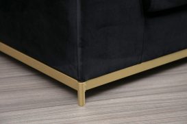Linie cu masă laterală - canapea neagră 4 persoane 320x102x84 negru-auriu
