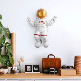 Semnul Pacii Astronaut - 1 Decor de perete 35x10x47 alb-Auriu